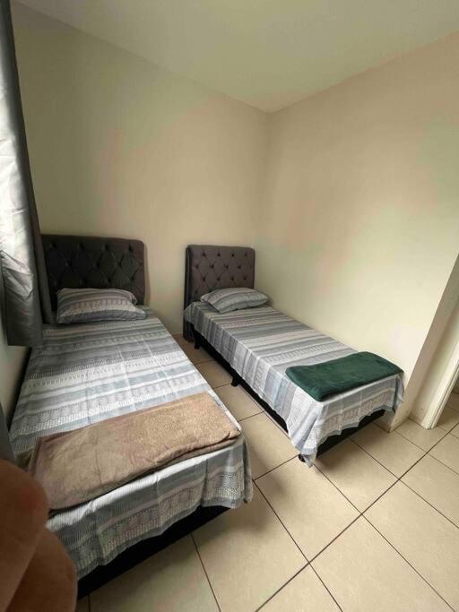 Apto Zona Sul 2 Vagas De Garagem Apartment